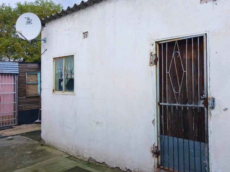 1 Bedroom Property for Sale in Kalkfontein Western Cape